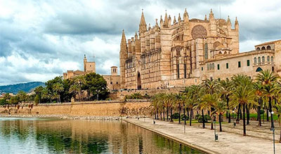 Palma de Mallorca Guided Tour with Hotel Pick up