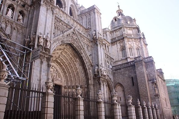 Tour de Medio día a Toledo con Visita a la Catedral Incluida - Fun & Tickets