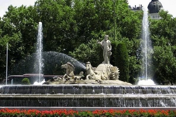 Private Four-Hour Walking Tour of Madrid - Fun & Tickets