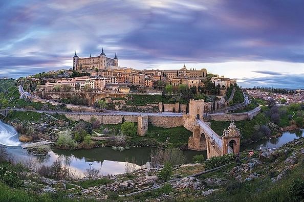 Toledo Full Day on your Own with Tourist Wristband Included - Fun & Tickets