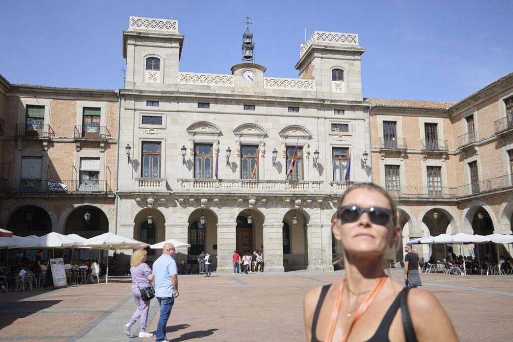 Plaza del Mercado Grande and town hall in Ávila, Spain