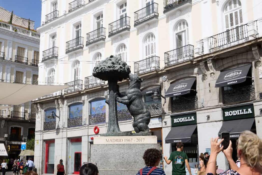 El Oso y el Madroño statue at Puerta del Sol in Madrid